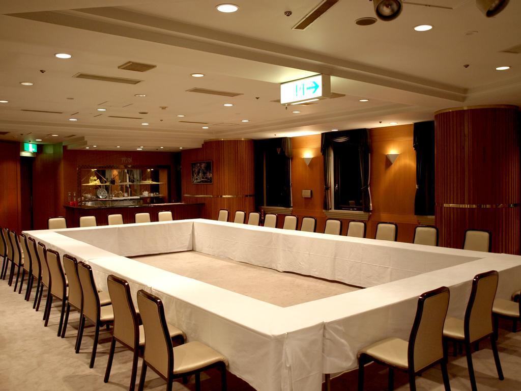 Takeo Century Hotel Bagian luar foto